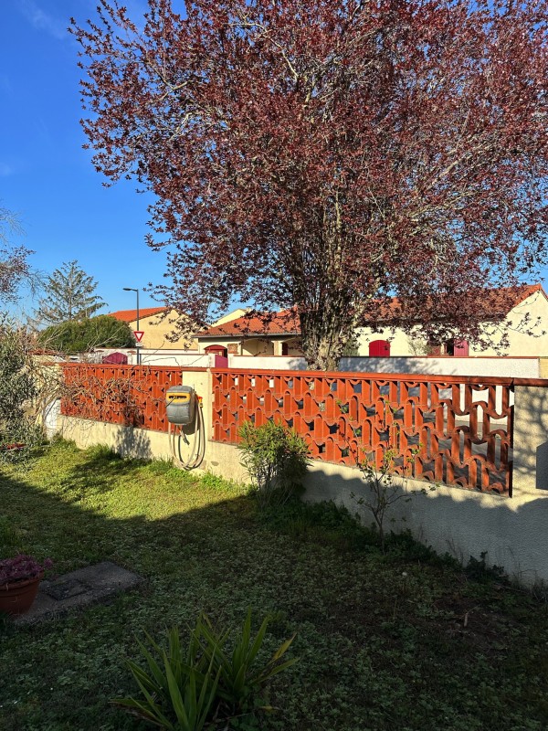 Dépose de la clôture ancienne existante par C2BF Fermeture à Colomiers